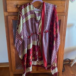 Darn Good Yarn Anaya tunic size Regular